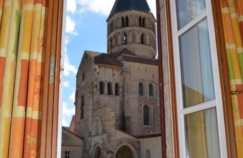 Cluny Hotel | Hotel de Bourgogne