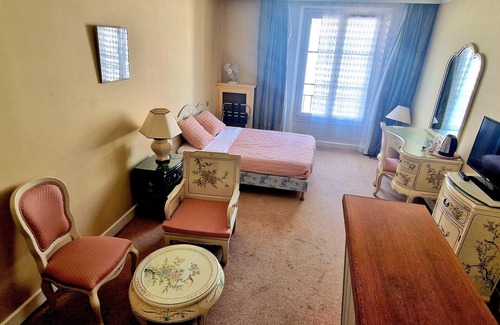Vitry-le-Francois Hotel | Hotel de la Cloche