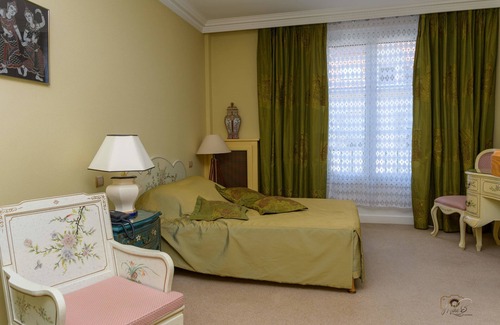 Vitry-le-Francois Hotel | Hotel de la Cloche