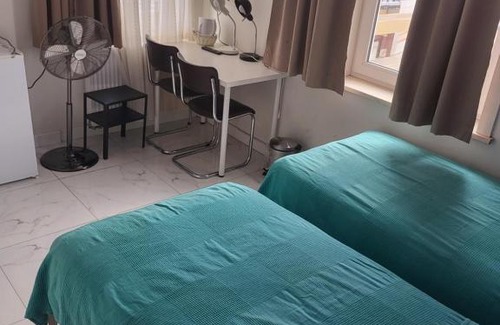 Paperode Hotel | Hotel de la Gare Aalst