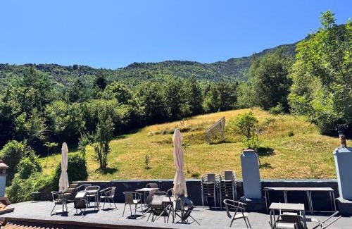 Hecho Hotel | Hotel de Montaña Uson