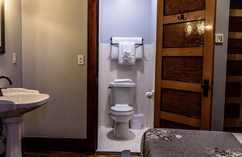 De Funiak Springs Hotel | Hotel DeFuniak