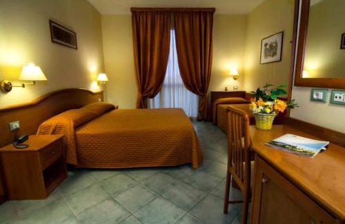 Artena Hotel | Hotel degli Amici