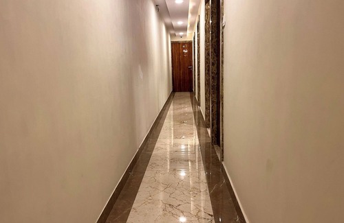 Goregaon West Hotel | Hotel Delmond Prime