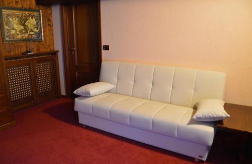 Saint-Rhemy-en-Bosses Hotel | Hotel Des Alpes