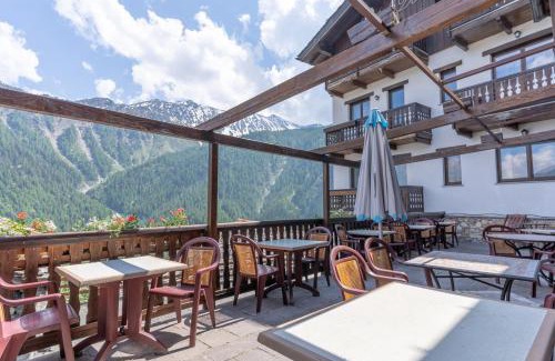 Saint-Rhemy-en-Bosses Hotel | Hotel Des Alpes