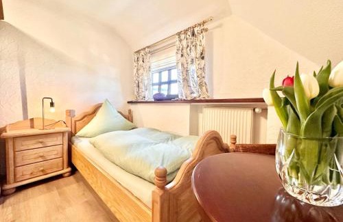 Loehne Hotel | Hotel Deutsches Haus mit WLAN und Parkplatz, HDZ und Kliniken in der Nähe, direkt an der A2 und A30 gelegen
