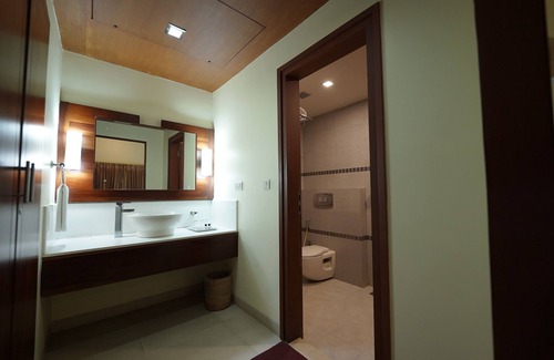 Kuppaayil Hotel | Hotel Devaragam