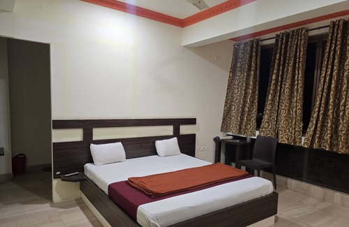 Ambikapur Hotel | Hotel Devraj