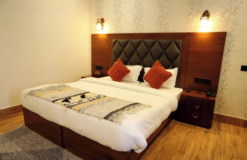 Rewari Hotel | Hotel Dhingra Inn