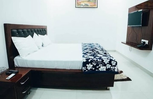 Bhiwani Hotel | Hotel DM Heavens