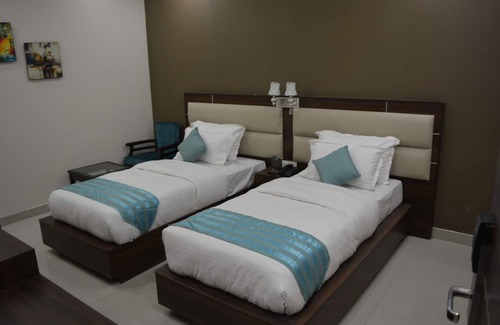 Panipat Hotel | Hotel Dolives