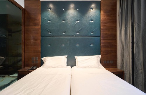 Moscardo Hotel | HOTEL DORSETT