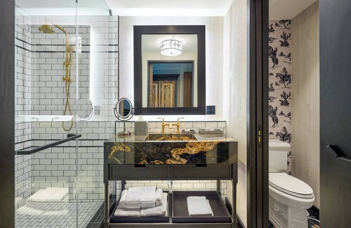 Fort Worth Hotel | Hotel Drover, Autograph Collection