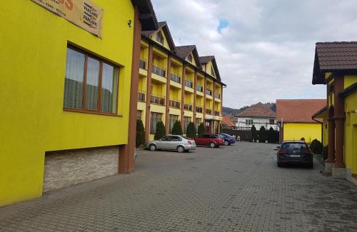 Medias Hotel | Hotel Edelweiss