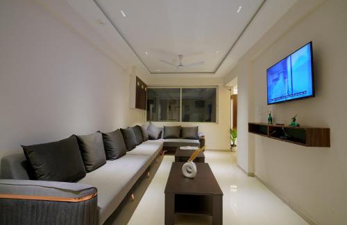 Ahmedabad City Centre Hotel | Hotel Elite inn - Mirzapur