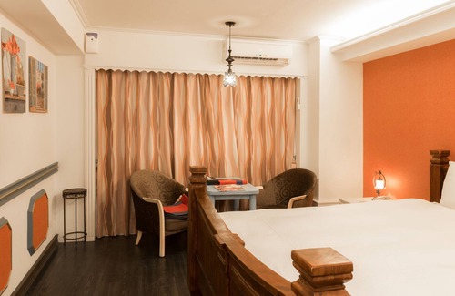 West District Hotel | Hotel Elizabeth