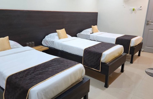 Pune Hotel | Hotel Ellora Park