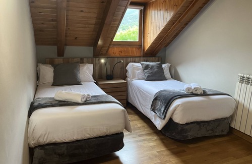 Espot Hotel | Hotel Els Encantats