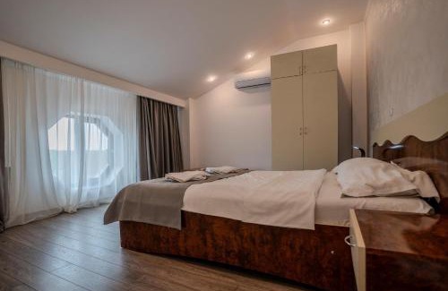 Mihail Kogalniceanu Hotel | Hotel Emi