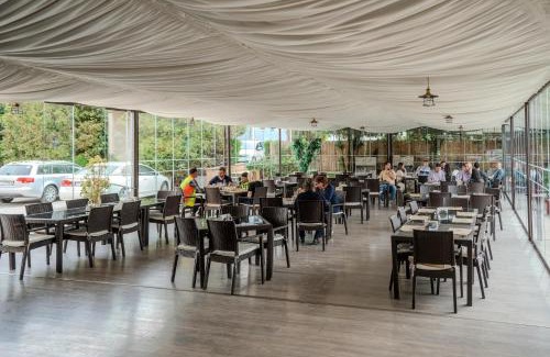 Mihail Kogalniceanu Hotel | Hotel Emi