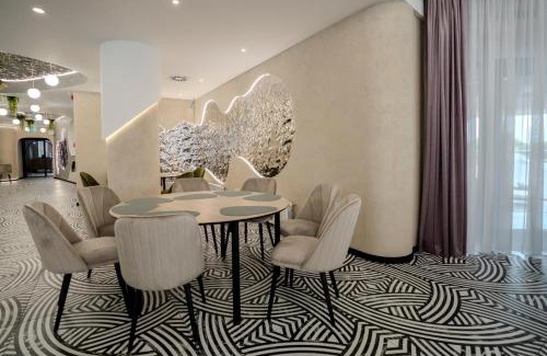 Mihail Kogalniceanu Hotel | Hotel Emi