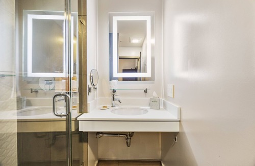 Little Saigon Hotel | Hotel EPIK