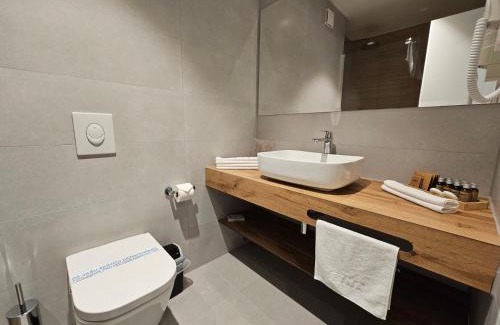 Tuzla Canton Hotel | Hotel ETNA