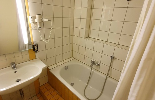 Ruesselsheim Hotel | Hotel-Events Adlerpalast