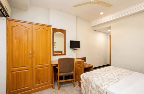 Ernakulam South Hotel | Hotel Excellency