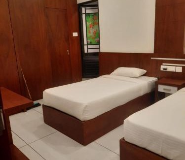Kottakkal Hotel | Hotel Fathima Palace