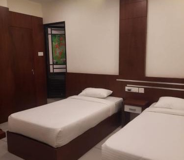 Kottakkal Hotel | Hotel Fathima Palace