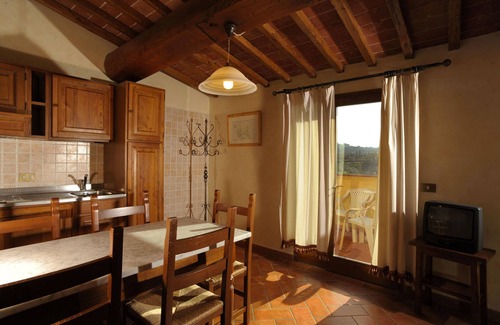 San Donato in Fronzano Hotel | Hotel Fattoria degli Usignoli