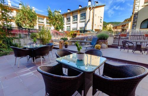 Buira Hotel | Hotel Flor De Neu