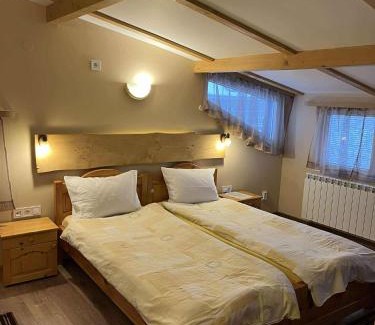 Samokov Hotel | Hotel Four Seasons