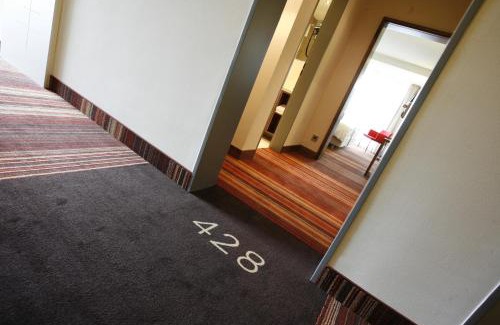 Gross Ellershausen Hotel | Hotel FREIZEIT IN