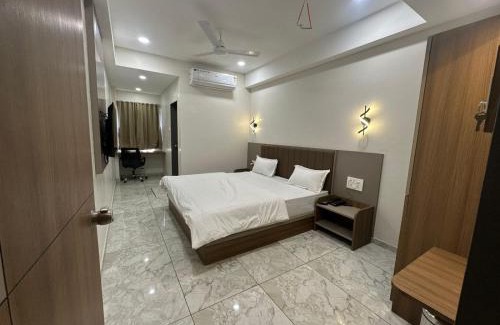 Bhuj Hotel | Hotel Fun n Food
