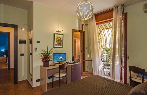 Marina di Massa Hotel | Hotel Gabrini