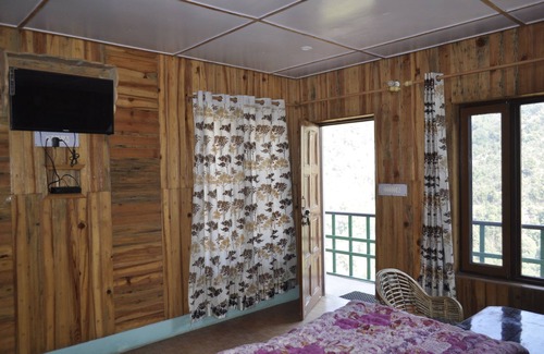 Kempty Range Hotel | Hotel Garden Cottage & Resort Dhanaulti