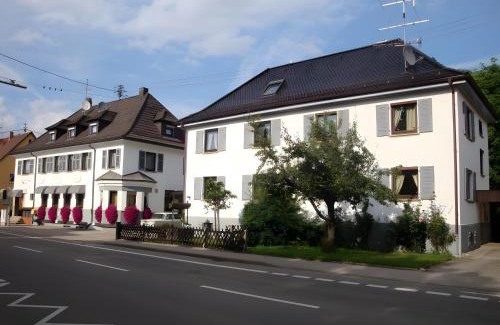 Nuertingen Bed & Breakfast | Hotel Garni Siedlerstube