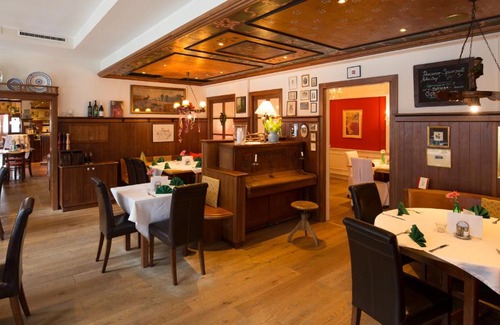 Kremsmuenster Hotel | Hotel Gasthof König