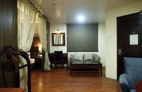 Sualkuchi Hotel | Hotel Gateway Grandeur