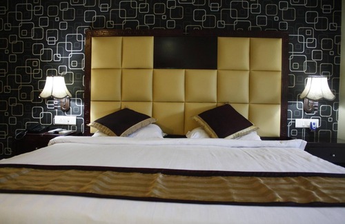 Sualkuchi Hotel | Hotel Gateway Grandeur