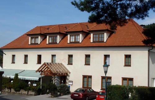 Bad Schonau Hotel | Hotel Geier