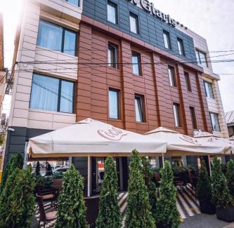 Targu Frumos Hotel | HOTEL GLARIS
