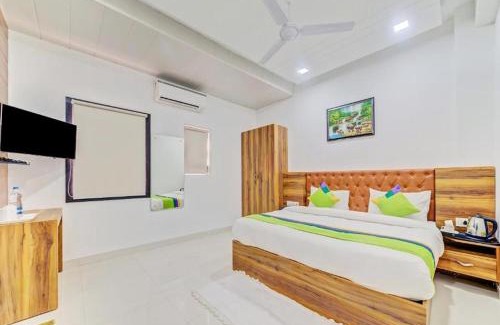 Ibrahimpatan Hotel | Hotel Gloab Residency Near Delhi Airport