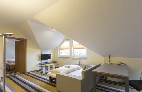 Berenbostel Hotel | Hotel Globotel Business