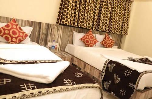 Jogeshwari West Hotel | Hotel Golden Inn