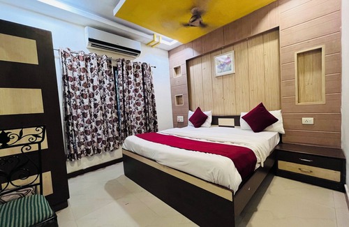 Mount Abu Hotel | Hotel Good Luck Residency, Mount Abu