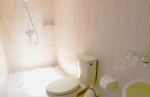Ngaglik Hotel | Hotel Gradia 2
